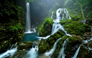 무건리 이끼폭포