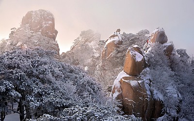 도봉산 폭설속의 암봉
