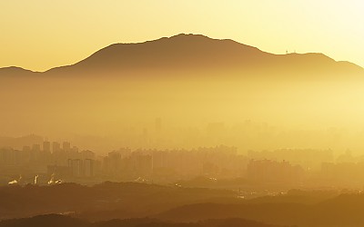 무등산(황금빛 도시)