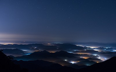 산정의 밤