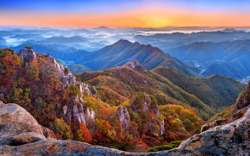 다가오는 대둔산에 가을