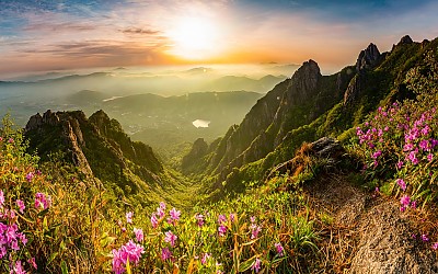 일출이 있는 월출