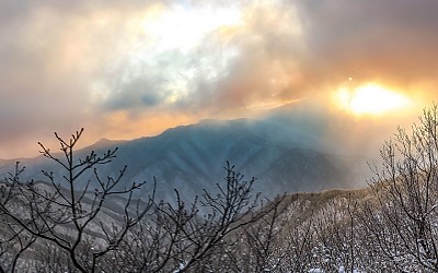 화악산에 내리는 아침
