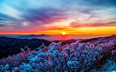 덕유의 겨울 일출경