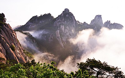 운무속의 도봉산