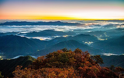 월악산 영봉의 새벽풍경