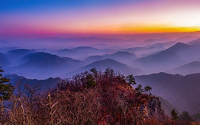 영봉의 새벽풍경