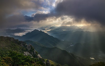 대둔산에 내리는 빛