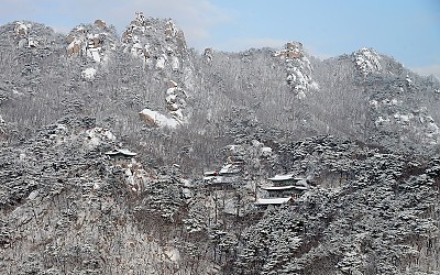 폭설속의 산사