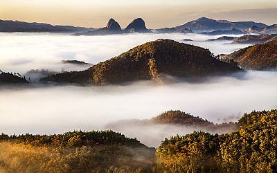 운해의 바다위에