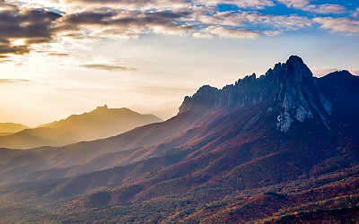 가을색 입은 울산바위
