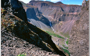 백두산 장백폭포의 초가을