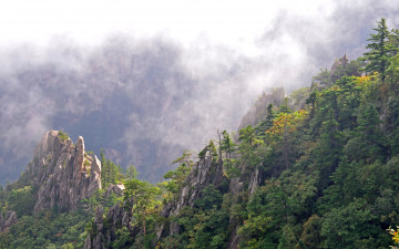 덕유산 능선을 이렇게도 촬영합니다.