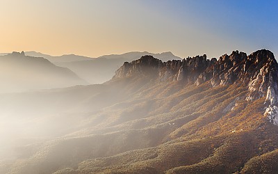 달마봉과  울산암