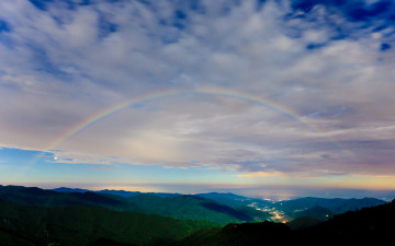 장터목에서본 무지개