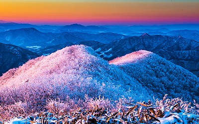 운장산 여명과 상고대