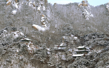 도봉산 망월사의 눈내린 모습