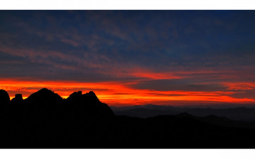 여명의 시작...  도봉산.