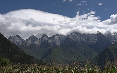 중국 옥룡설산