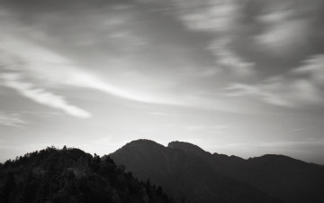 하늘을 바라보며..