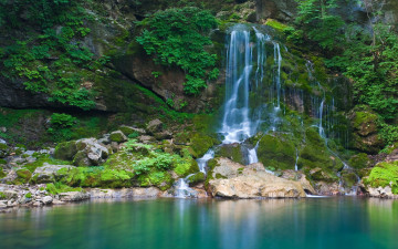 숨은 계곡 이끼폭포.