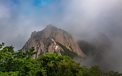 북한산에서 기다림...