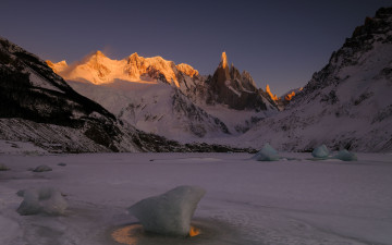 또레호수(Laguna Torre)