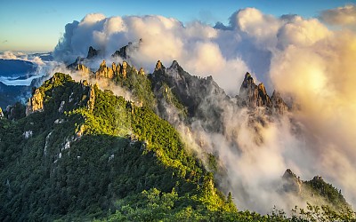 공룡능선의 일출