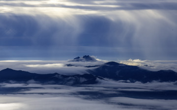 향적봉에서 바라본 신비한 모습의 가야산