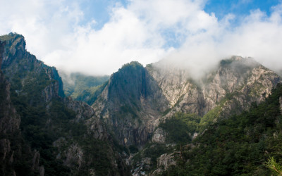 4인의 우정길에서 본 토왕성 폭포